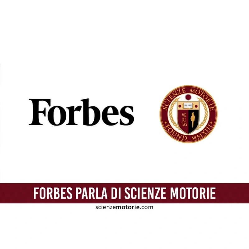 Logo di Forbes a sinistra mentre quello di "Scienze Motorie.com" a destra, con una fascia rossa sotto che riporta il testo "Forbes parla di Scienze Motorie"