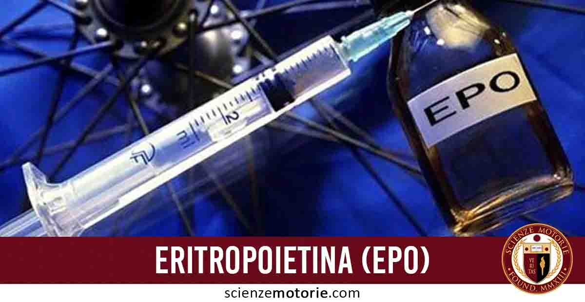 Siringa pronta a iniettare eritropoietina (EPO) con fiala e ruota di bicicletta sullo sfondo, tema doping nello sport. Logo scienze motorie visibile.