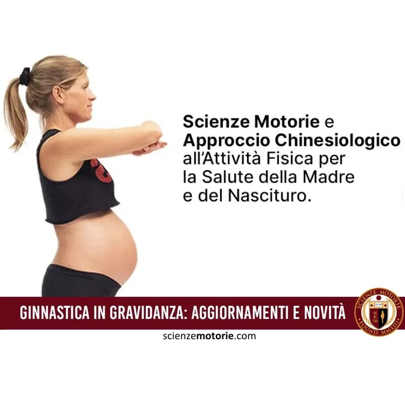 Donna incinta che esegue un esercizio fisico, indossando un top sportivo nero con il logo di Istituto ATS e pantaloni neri. Accanto a lei, la copertina del libro "Ginnastica in Gravidanza" di Valentina Delmonte Ph.D. In basso, una fascia rossa con la scritta "Ginnastica in Gravidanza: Aggiornamenti e Novità" e logo del sito Scienze Motorie.com