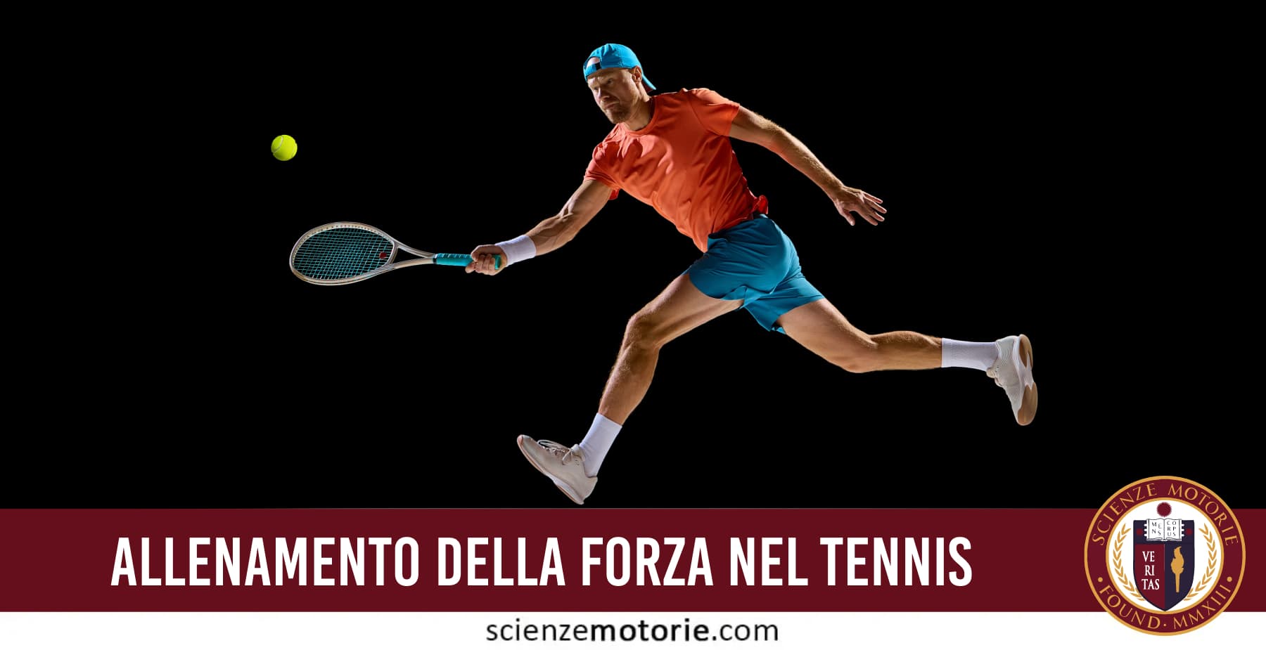 Giocatore di tennis maschio in azione a mezz'aria che colpisce una palla con il dritto.